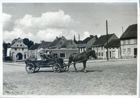 , Bischofstein, Marktplatz mit Heilsberger Tor Бишофштайн, рыночная площадь с Хайльсбергскими воротами