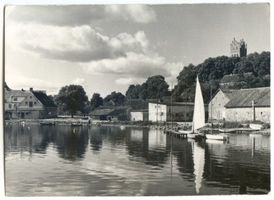 Rhein Kr. Lötzen, Kreis Lötzen Rhein Kr. Lötzen, Blick über den See auf den Kirchturm 