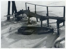 Königsberg (Pr.), Stadtkreis Königsberg Königsberg (Pr.), Pregel im Winter, Brücke und Kahn Кёнигсберг (Пр.), Прегель зимой, мост и лодка