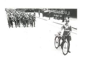 Tilsit, Stadt, Stadtkreis Tilsit Tilsit, Truppenparade, Kommandeur der Radfahr-Abt. 1 Oberstleutnant Maximilian Reichsfreiherr von Edelsheim