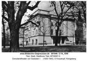 Tilsit, Stadt, Stadtkreis Tilsit Angerpromenade Tilsit, Reformierte Kirche, Kriegerdenkmal