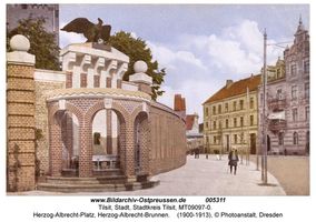 Tilsit, Stadt, Stadtkreis Tilsit Herzog-Albrecht-Platz Tilsit, Herzog-Albrecht-Platz, Brunnen